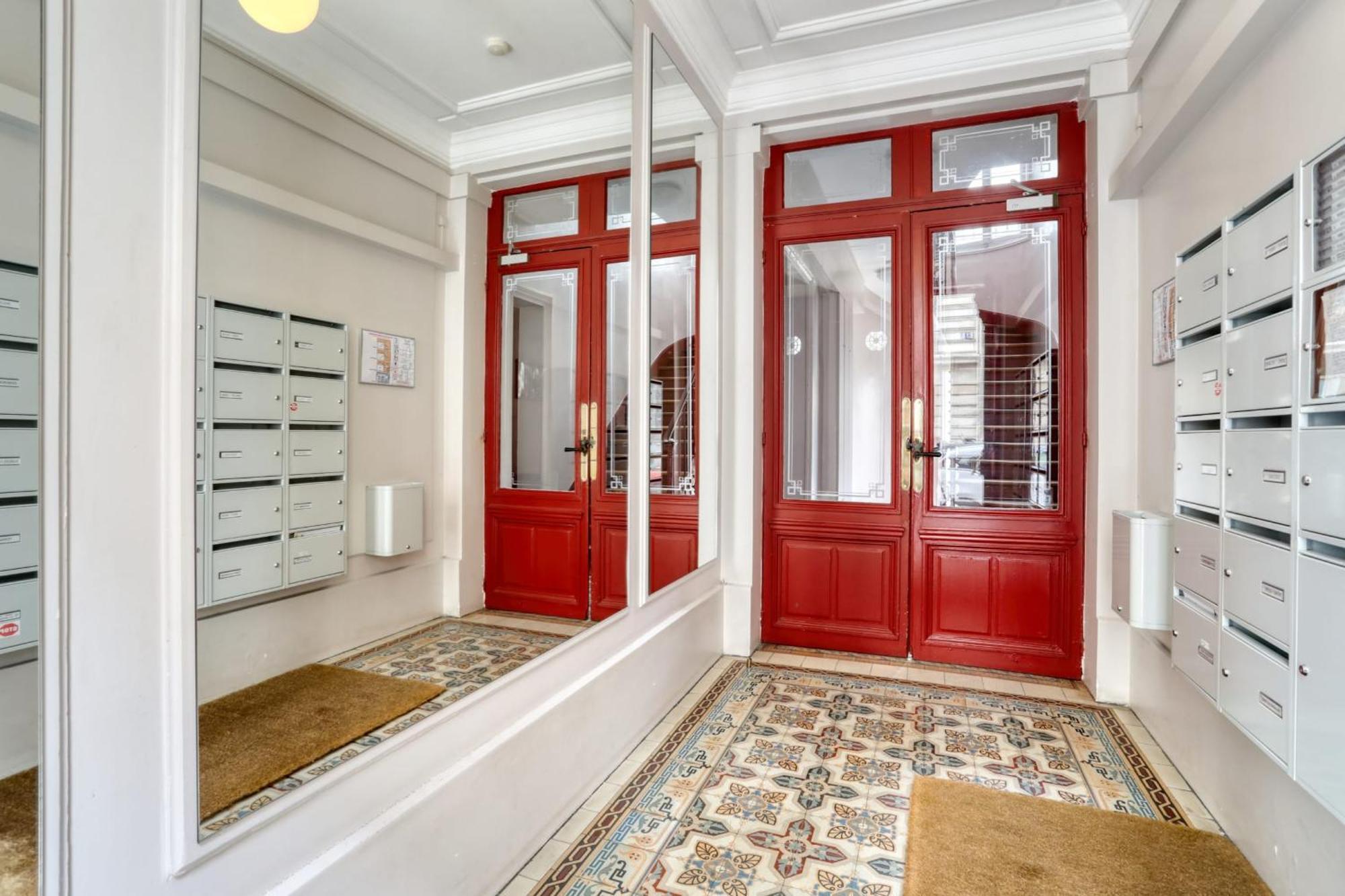 Grand Appart Spacieux Renove Paris Metro Wifi Exterior photo